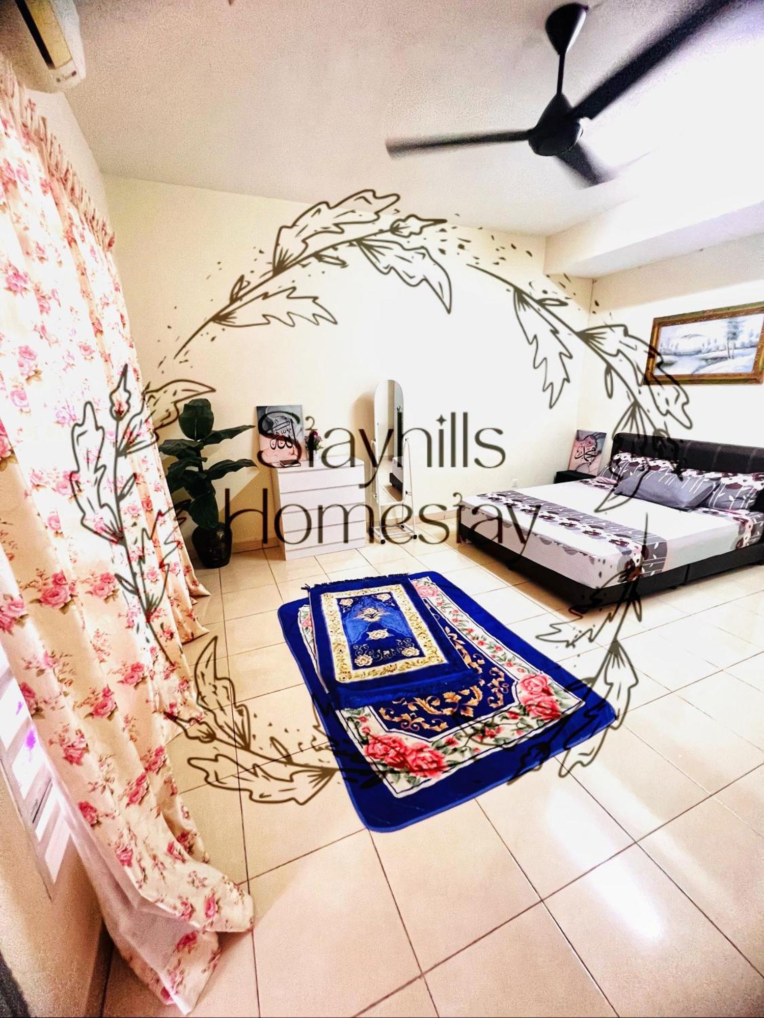 Astana Townhouse Bukitberuntung Livingroom Aircond *