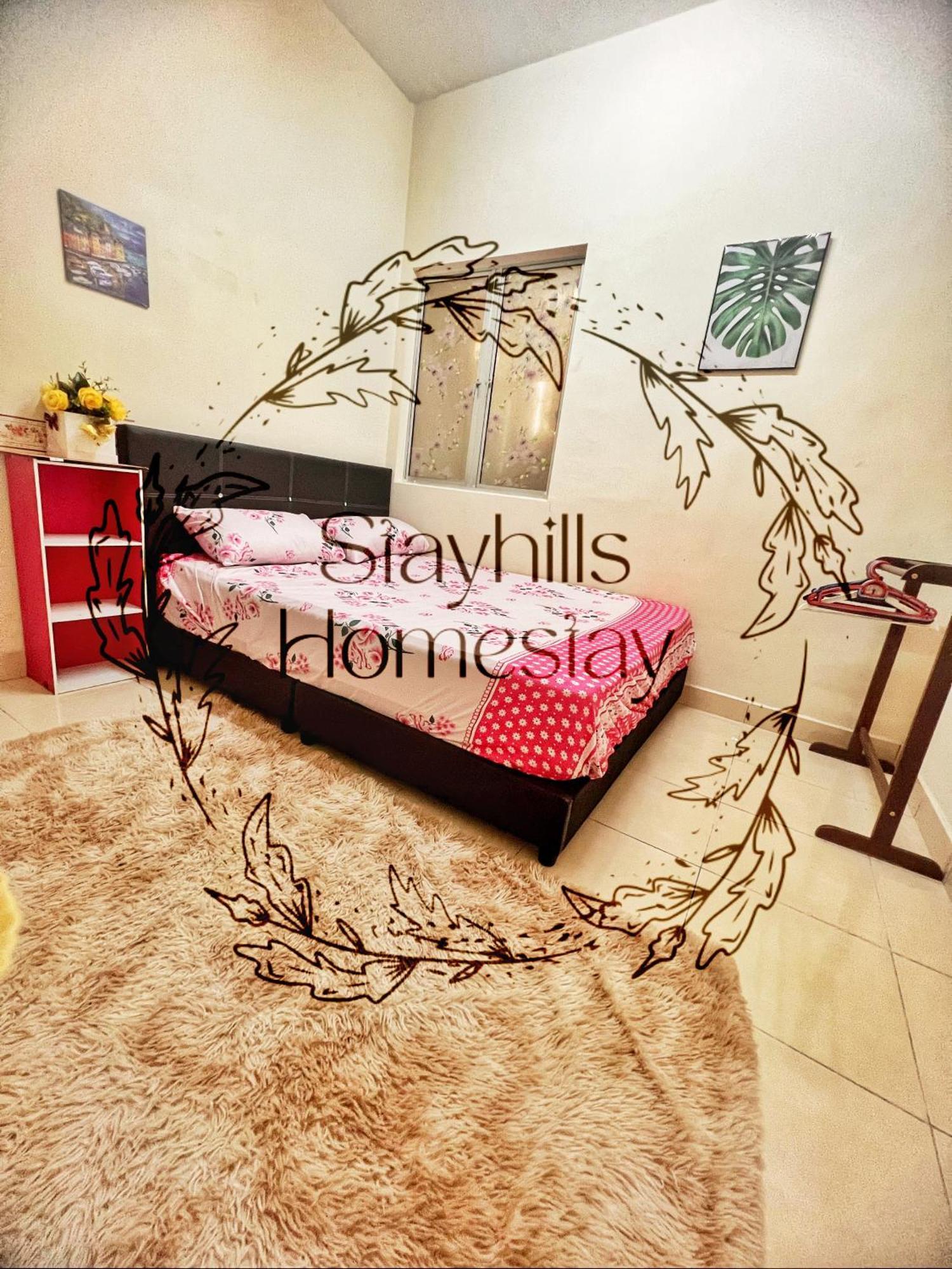 Astana Townhouse Bukitberuntung Livingroom Aircond Holiday home
